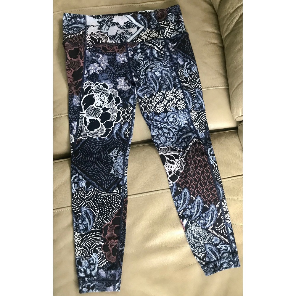 Athleta‎ Floral Patchwork High Rise Leggings Navy Burgundy Mixed Print Medium - Picture 4 of 7